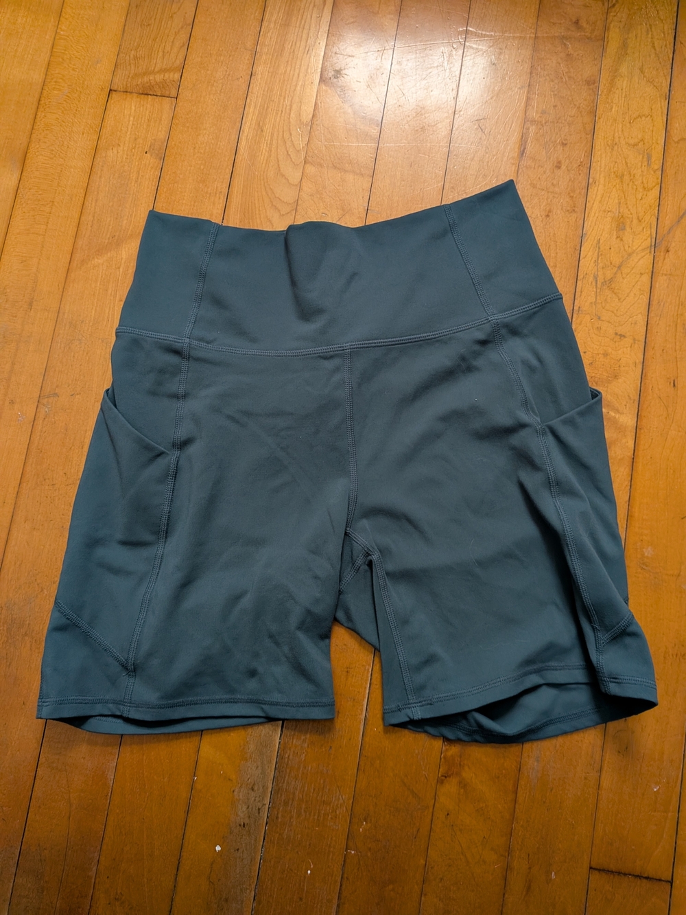 Fabletics 3-Piece Set - Picture 8 of 11